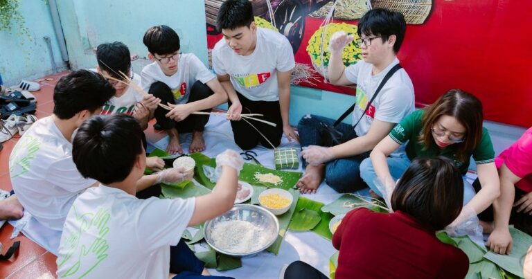 “Xuân Yêu Thương” 2026 cho trẻ em và người cao tuổi có hoàn cảnh khó khăn