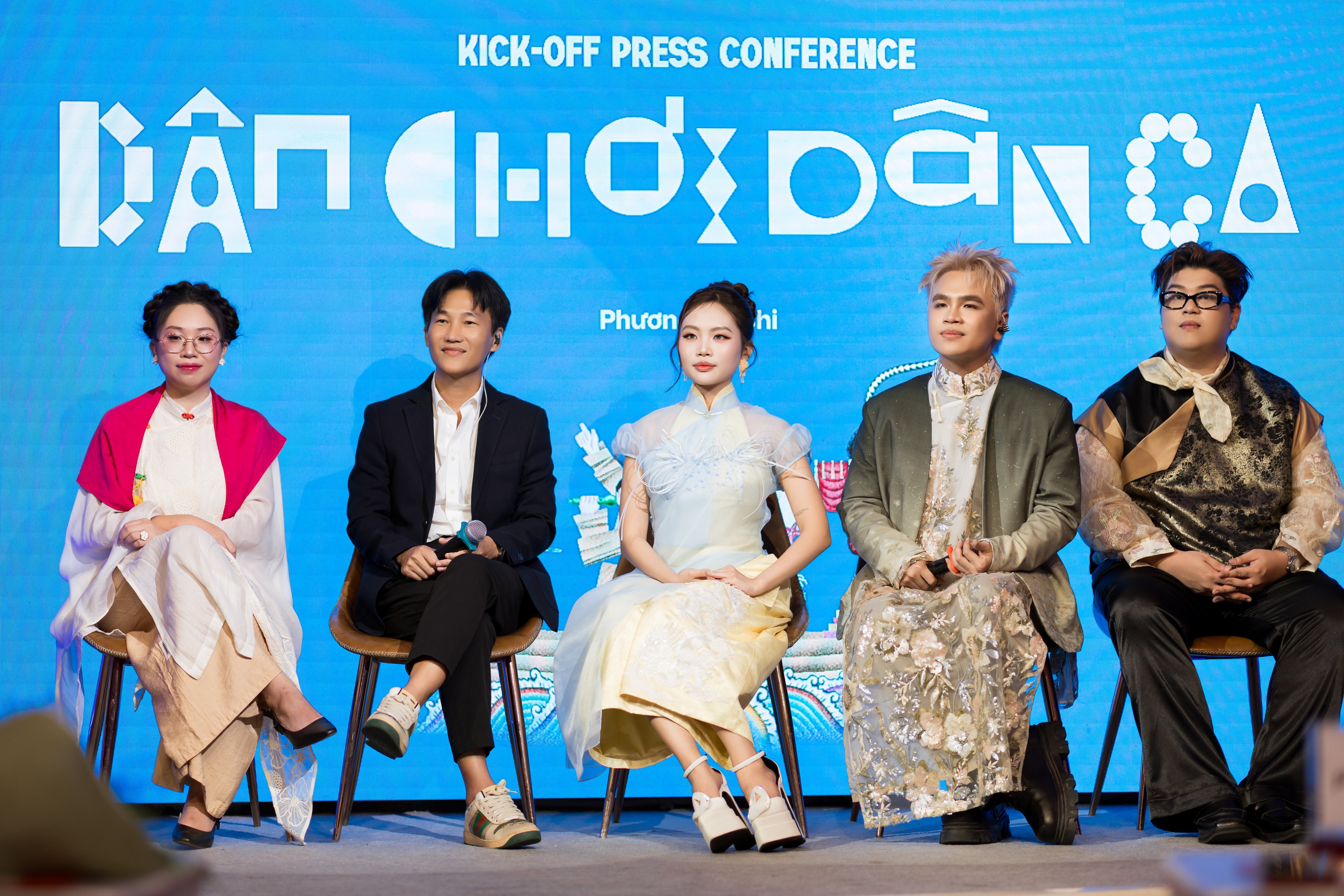 phuong-my-chi-dan-choi-dan-ca-2-1787671531.jpeg