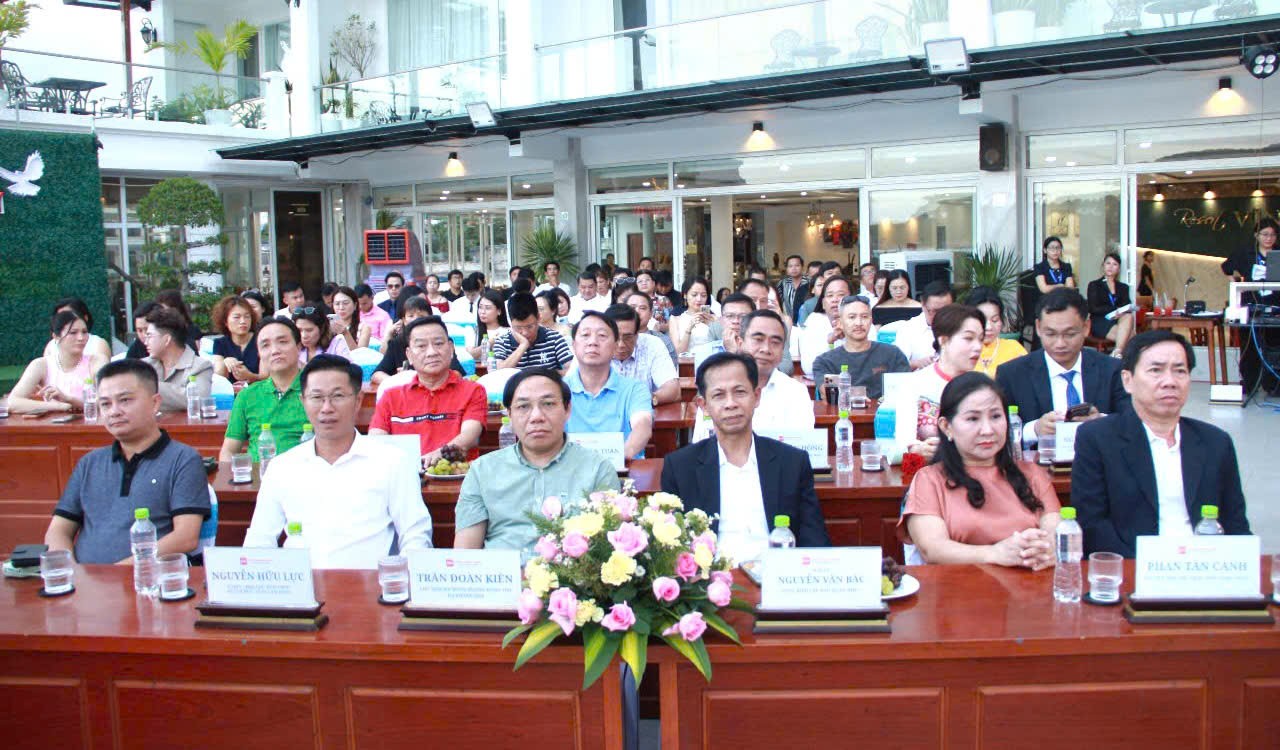 cac-dai-bieu-tham-du-hop-bao-2-1792664498.jpg